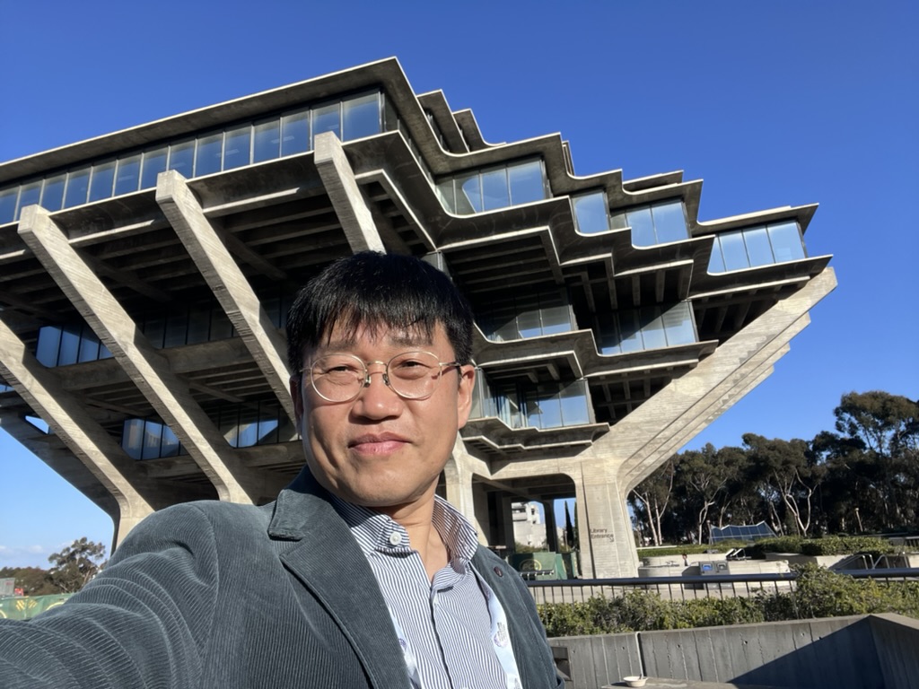 UCSD Library